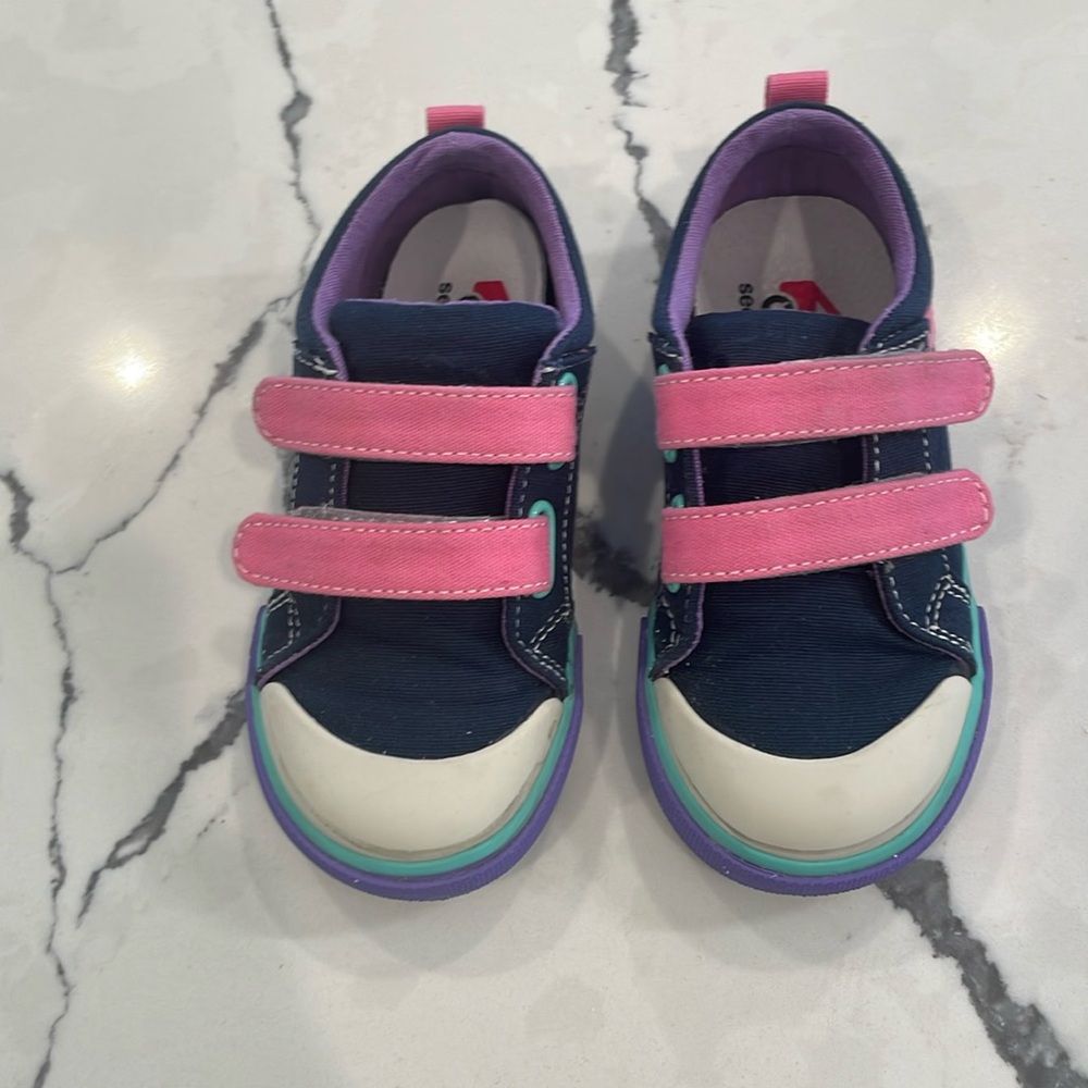 See Kai run Robyn navy/hot pink size 9 toddler tennis shoes